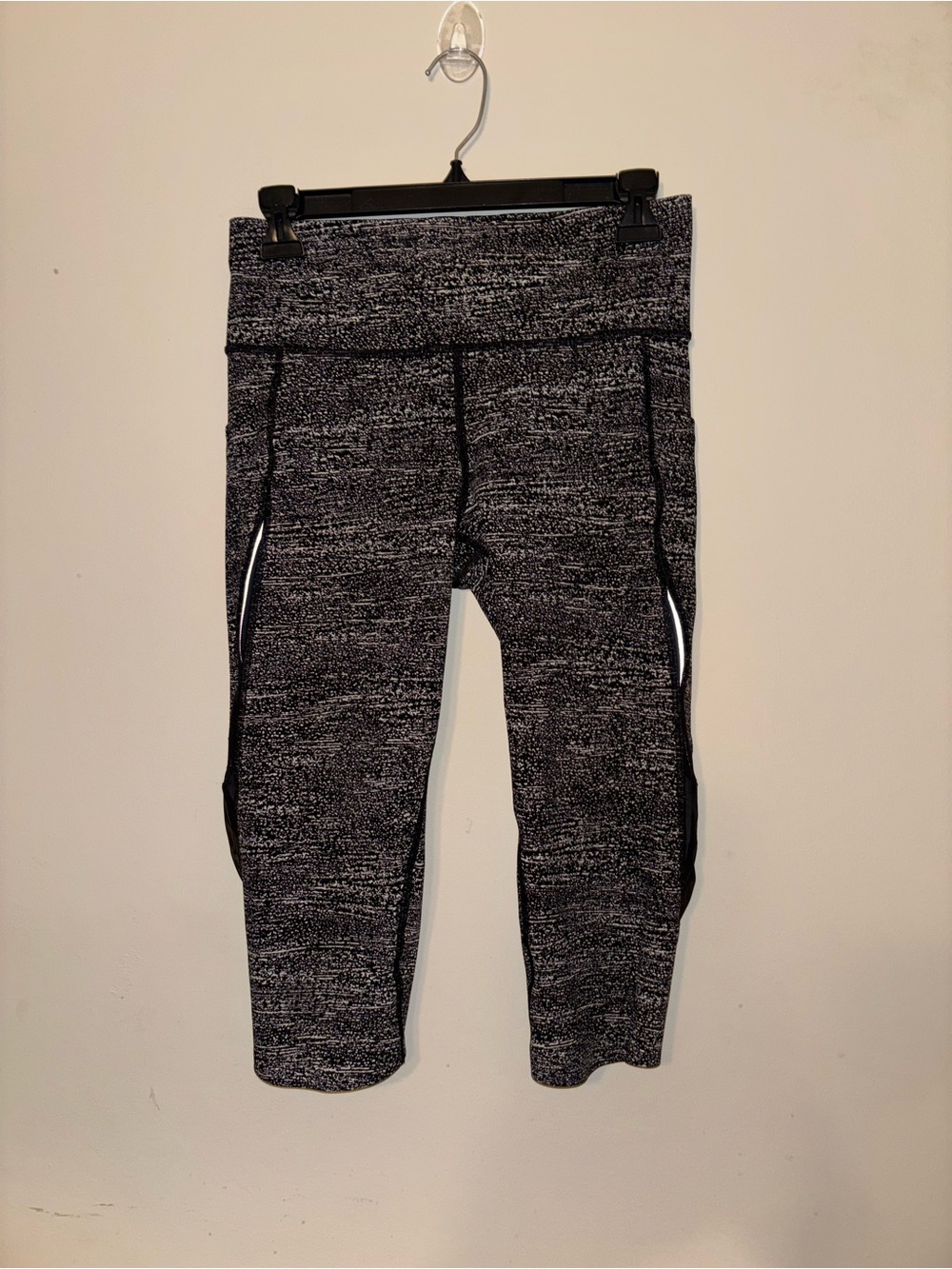 Lululemon pace perfect 7/8 tight leggings